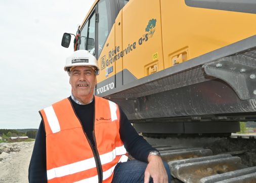Terje startet karrieren i Råde Graveservice som gravemaskinsjåfør.